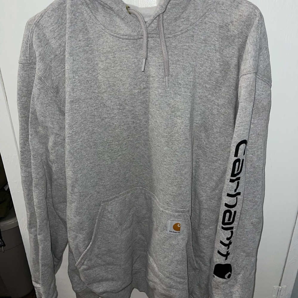 large carhartt hoodie